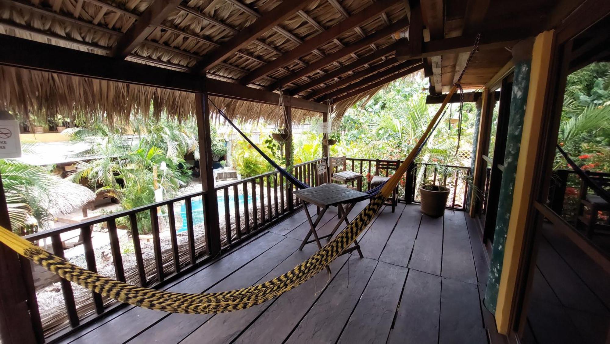 Tower Bridge Hostel Puerto Escondido  Exteriör bild