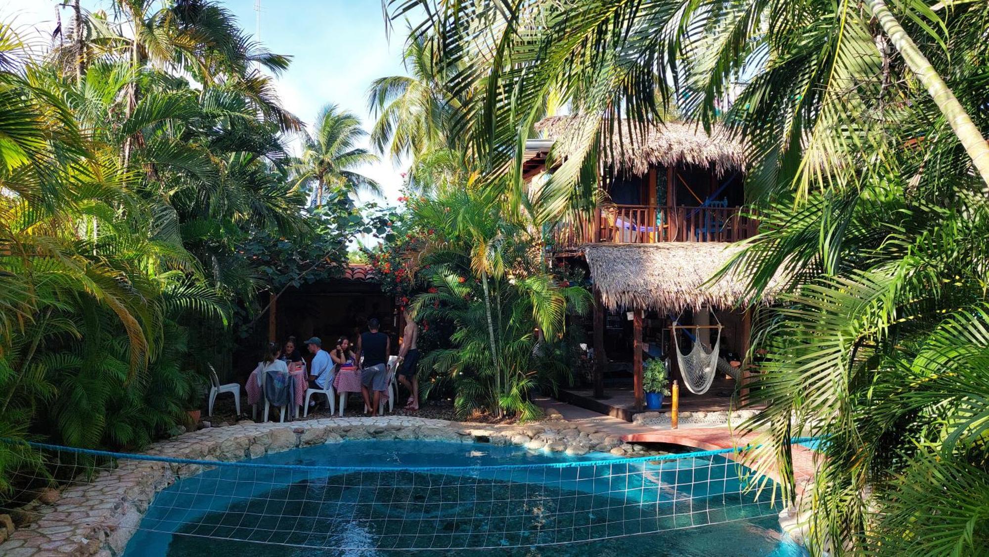 Tower Bridge Hostel Puerto Escondido  Exteriör bild