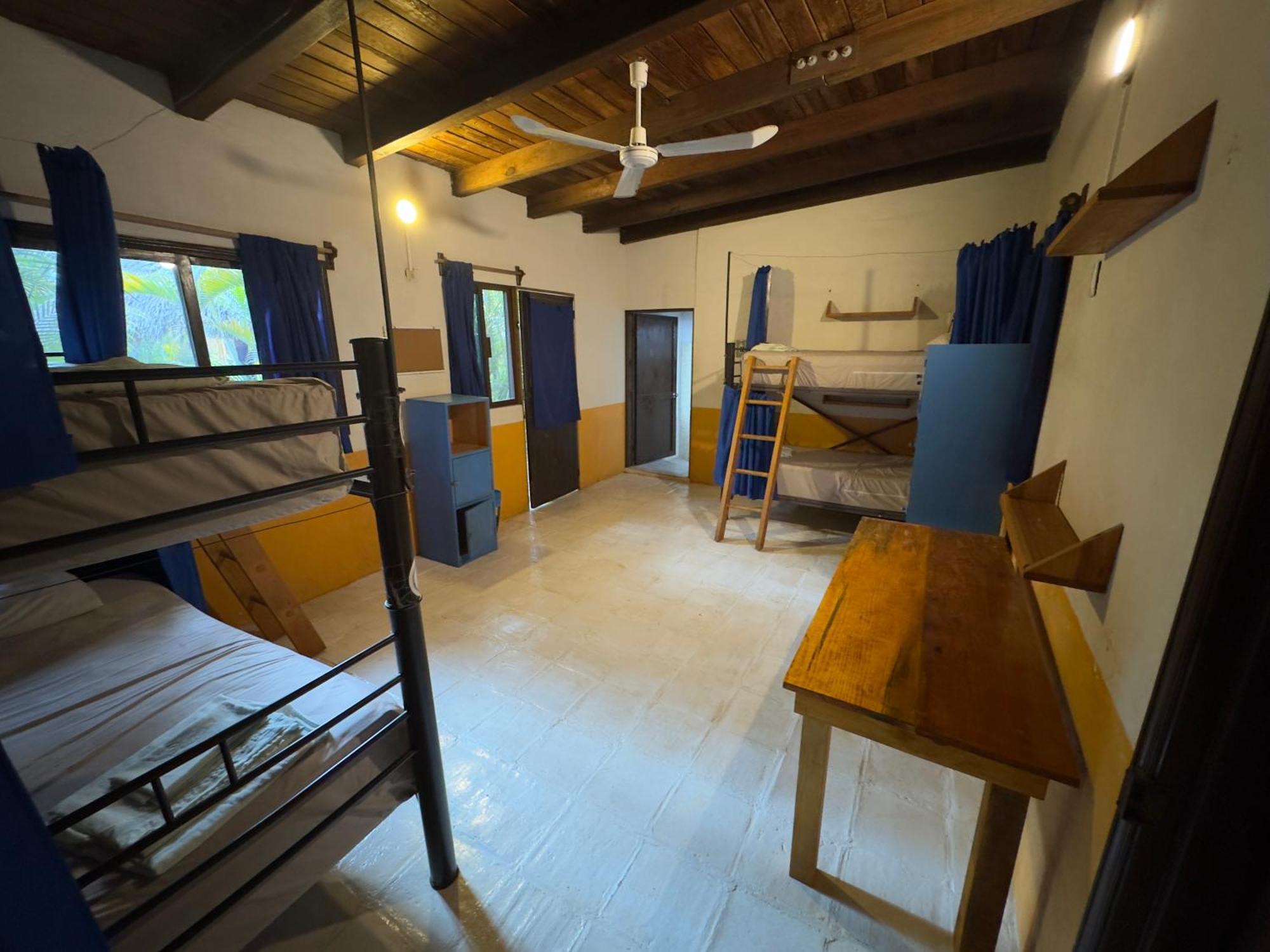 Tower Bridge Hostel Puerto Escondido  Exteriör bild